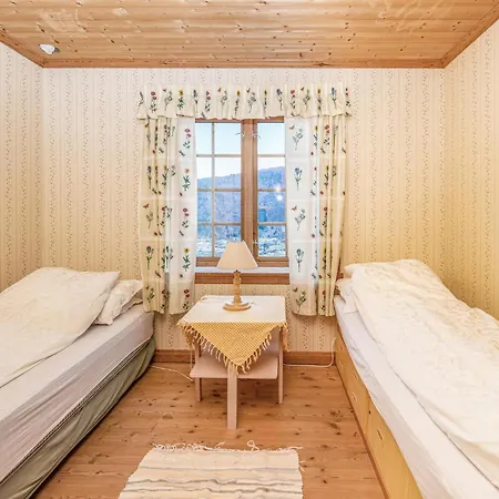 Ferienhaus Gorgeous In With Kitchen
